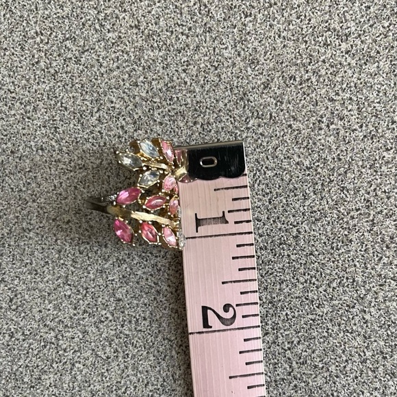 Vintage Y2K Pink & Gold Toned Vine Leaf Statement Ring Size 8 - Picture 6 of 7